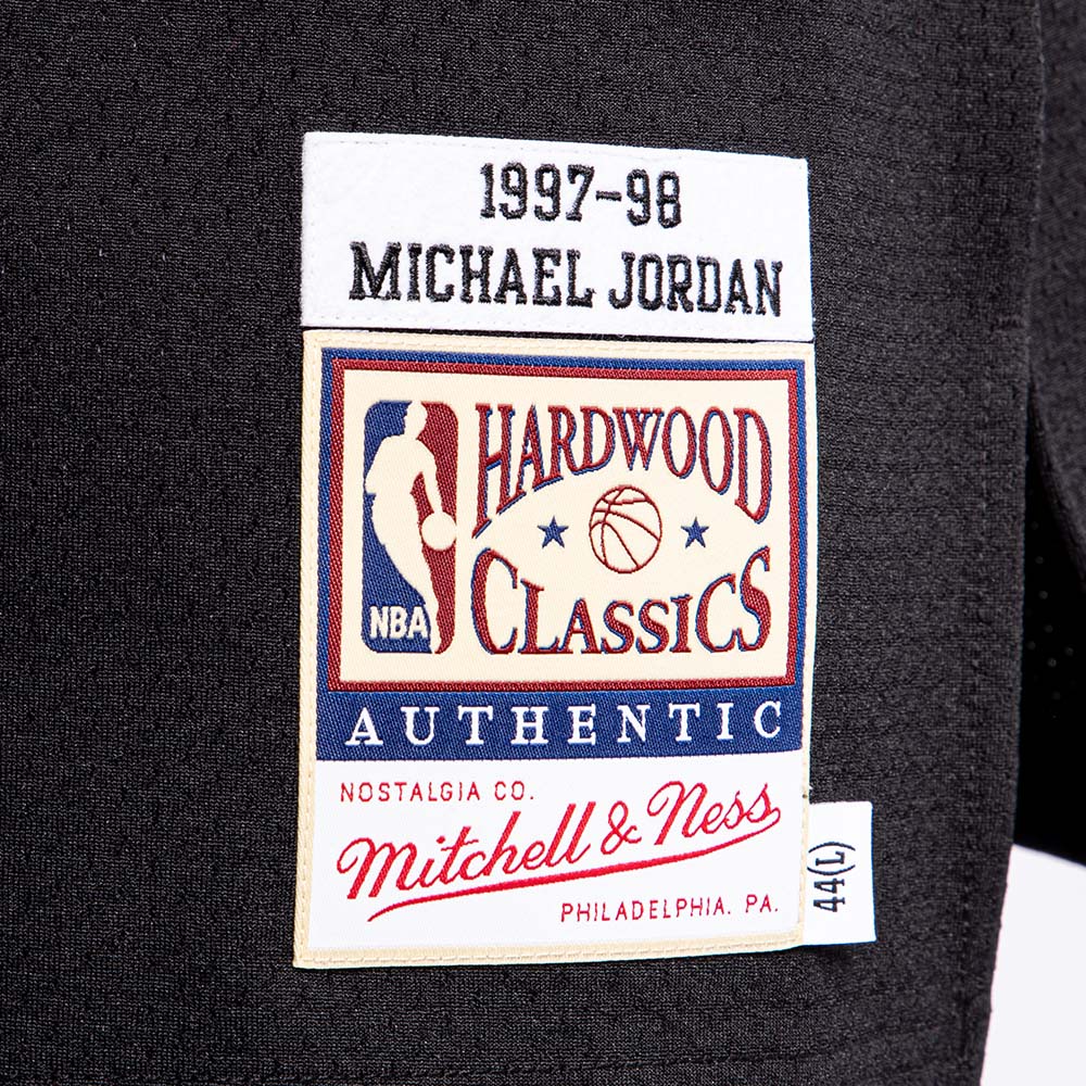 Polera Nba Authentic Alternate Jersey Bulls 97 Mj Mitchell And Ness