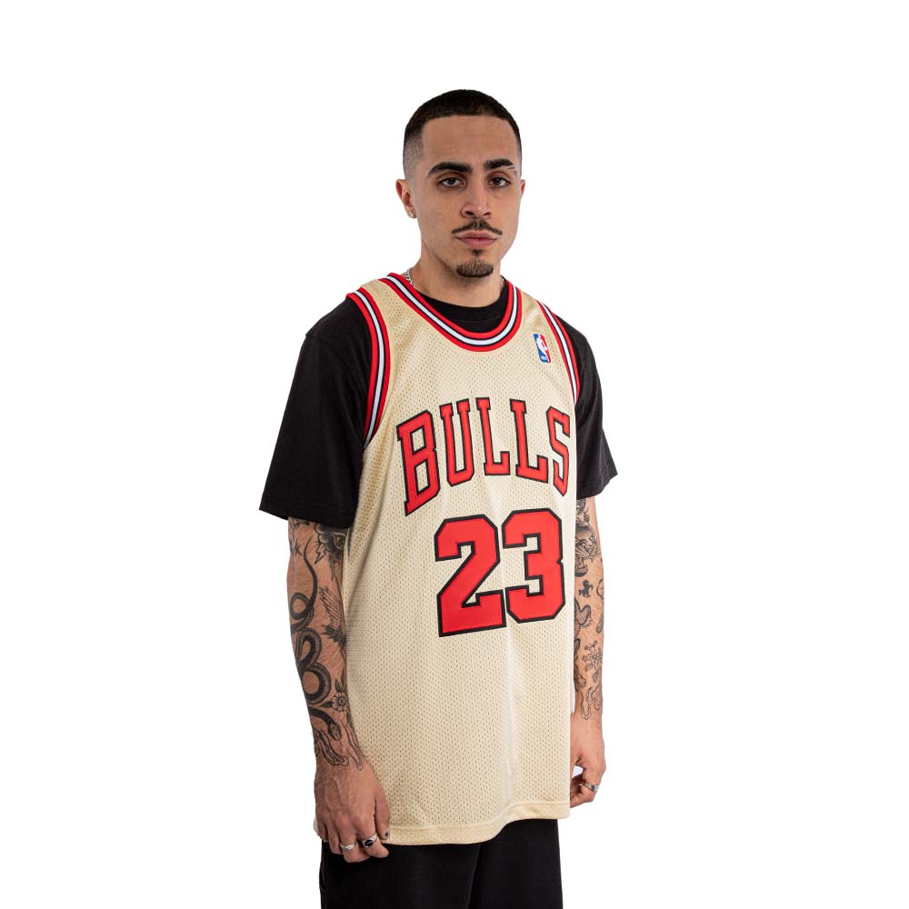 Polera Nba Gold Jersey Bulls 95 Mj Mitchell And Ness