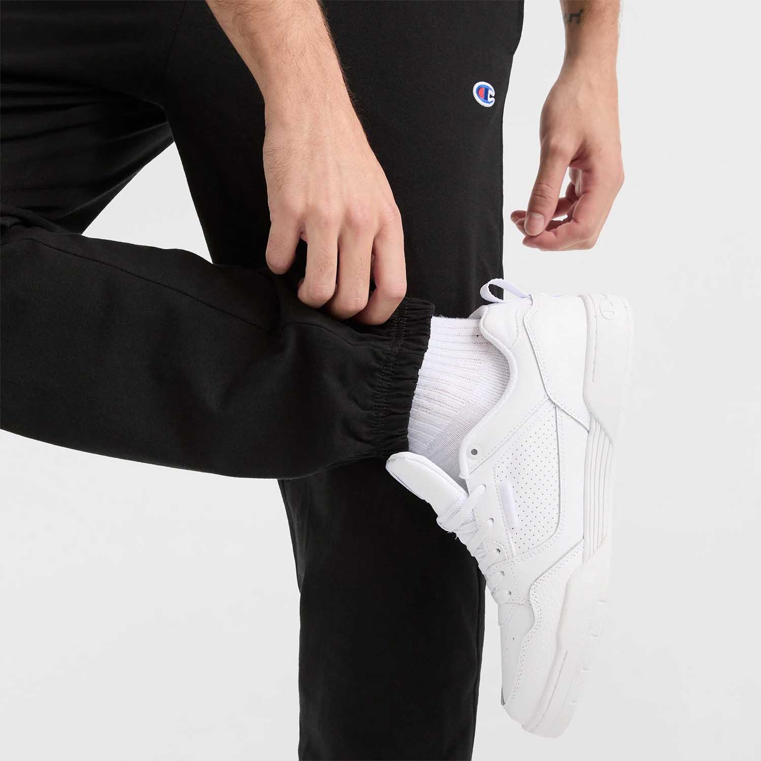 Jogger Hombre Champion Lightweight Closed Bottom Negro