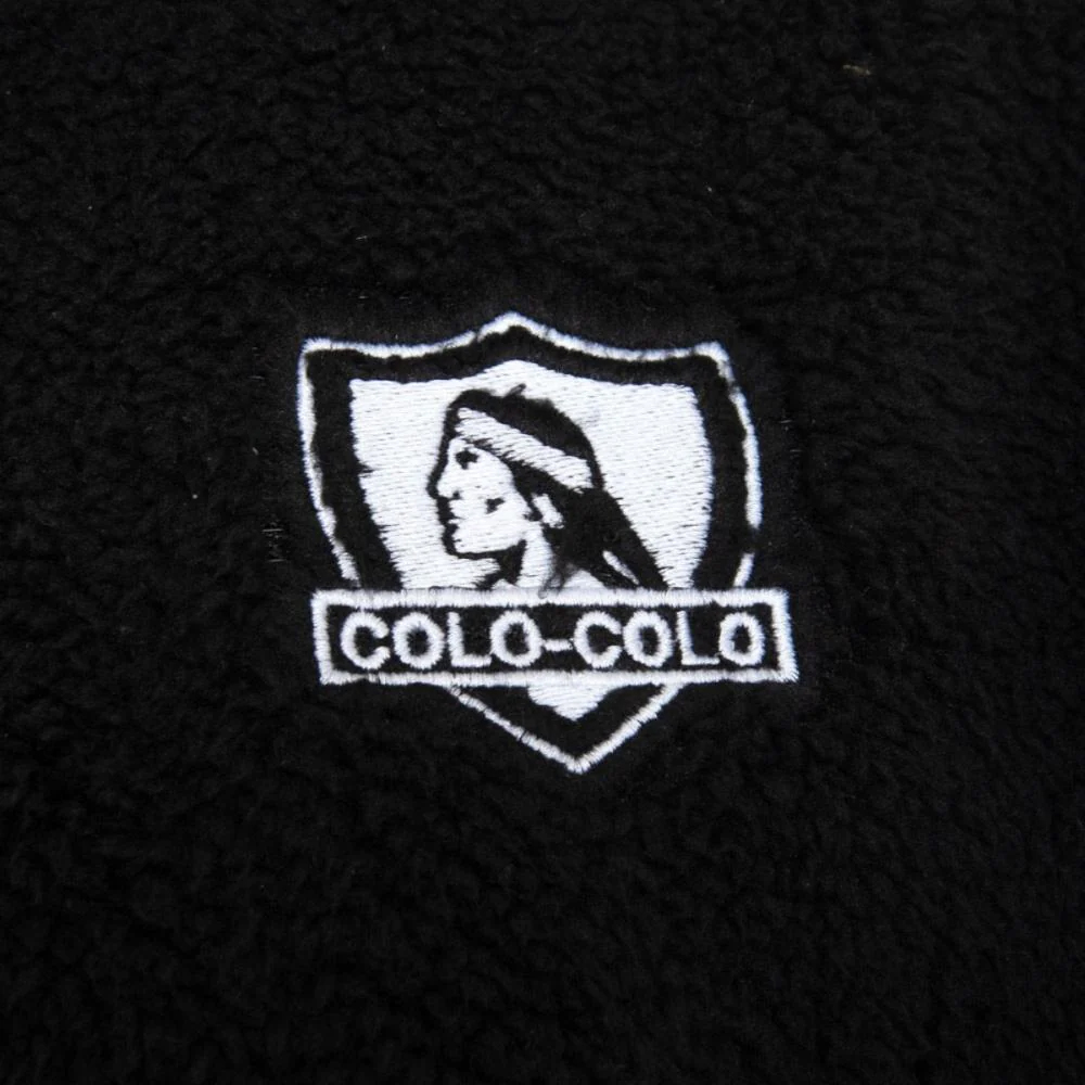 Polerón Sherpa Colo Colo Urbano "Escudo blanco" Negra