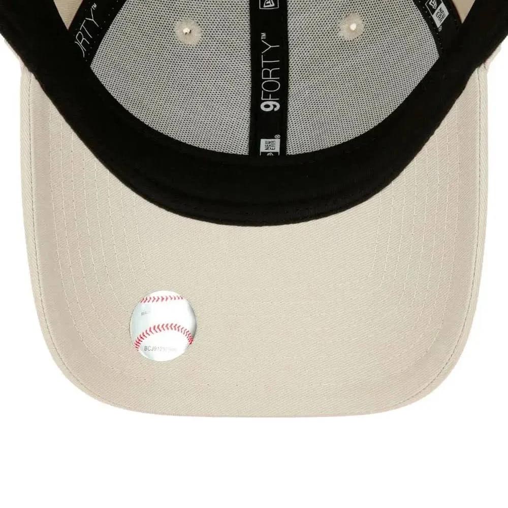 Jockey Gorra New Era 9FORTY Sadpad Core Stone