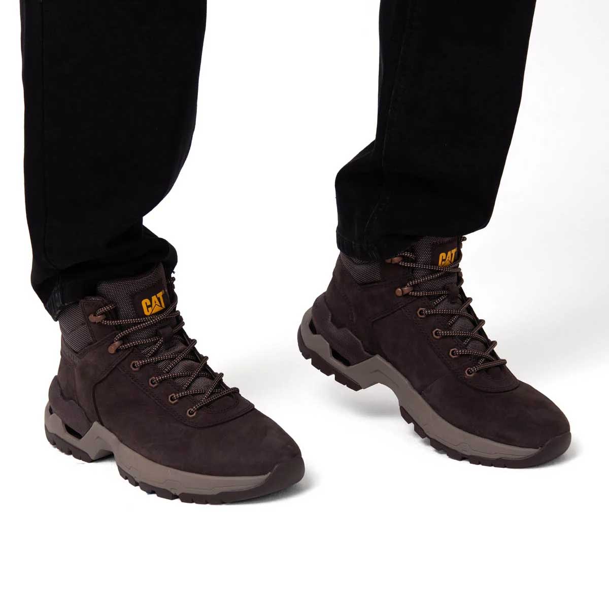 Zapatilla con Caña Hombre Surge Hiker Café Cat