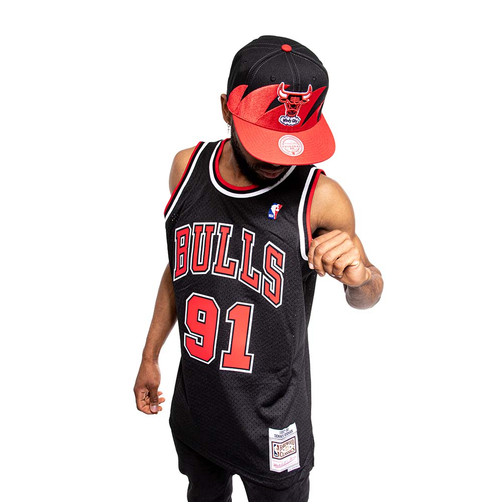 Polera Authentics Nba Bulls 97 Dennis Mitchell And Ness