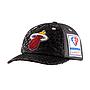 Gorro Jockey Mitchell and Ness Miami Heat Snapback Platinum Lux Trucker Negro